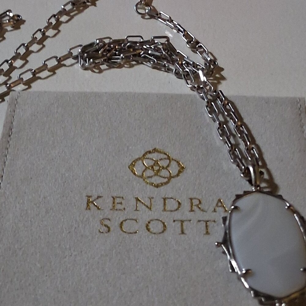 Kendra Scott Necklace